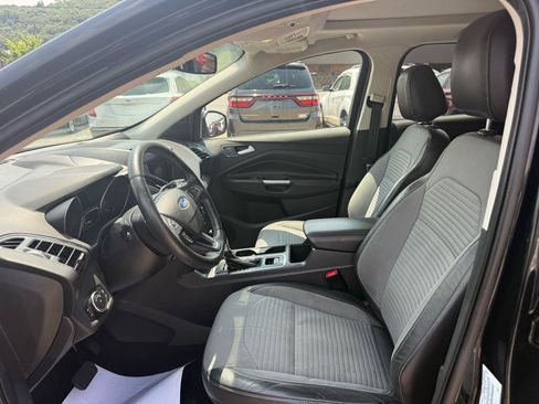 Used 2017 Ford Escape Titanium AWD/4WD image 18