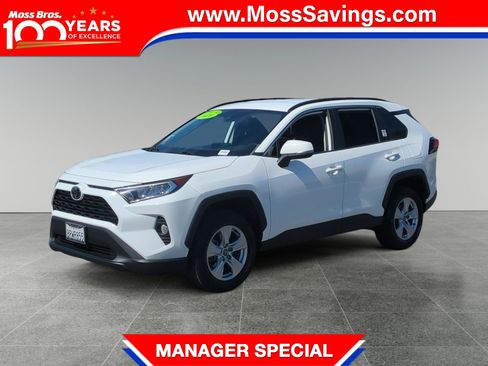 Used 2020 Toyota RAV4 XLE w/ XLE Grade Weather Package image 1