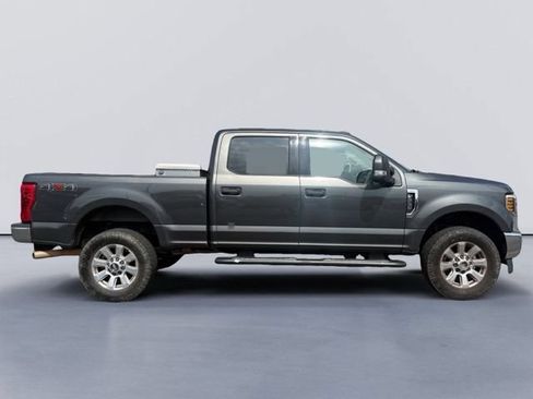 Used 2018 Ford F250 XLT AWD/4WD image 2