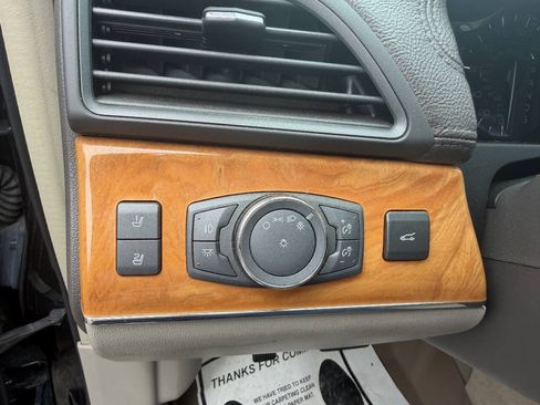 Used 2014 Lincoln MKX AWD w/ Equipment Group 102A image 19