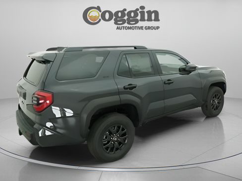 Used 2025 Toyota 4Runner SR5 AWD/4WD image 20