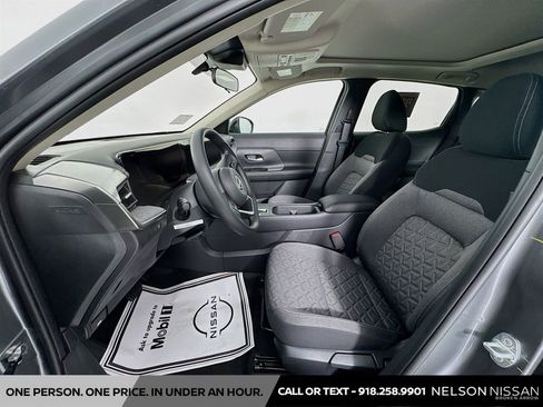 New 2026 Nissan Kicks SV w/ SV Premium Package FWD image 20