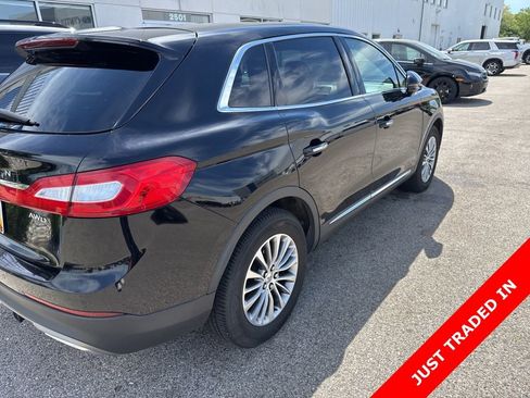 Used 2016 Lincoln MKX Select w/ Climate Package AWD/4WD image 4