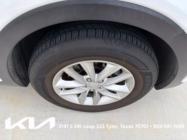 Used 2017 Kia Sorento FWD image 13