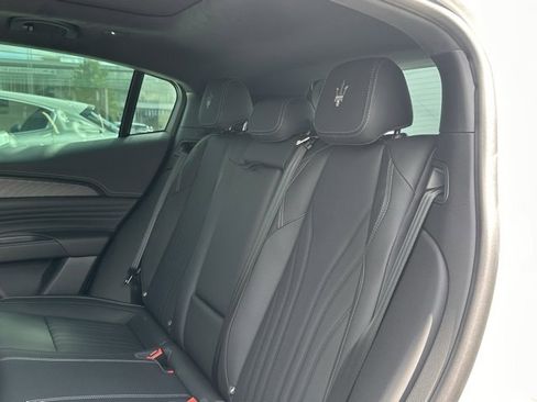 New 2025 Maserati Grecale GT image 8