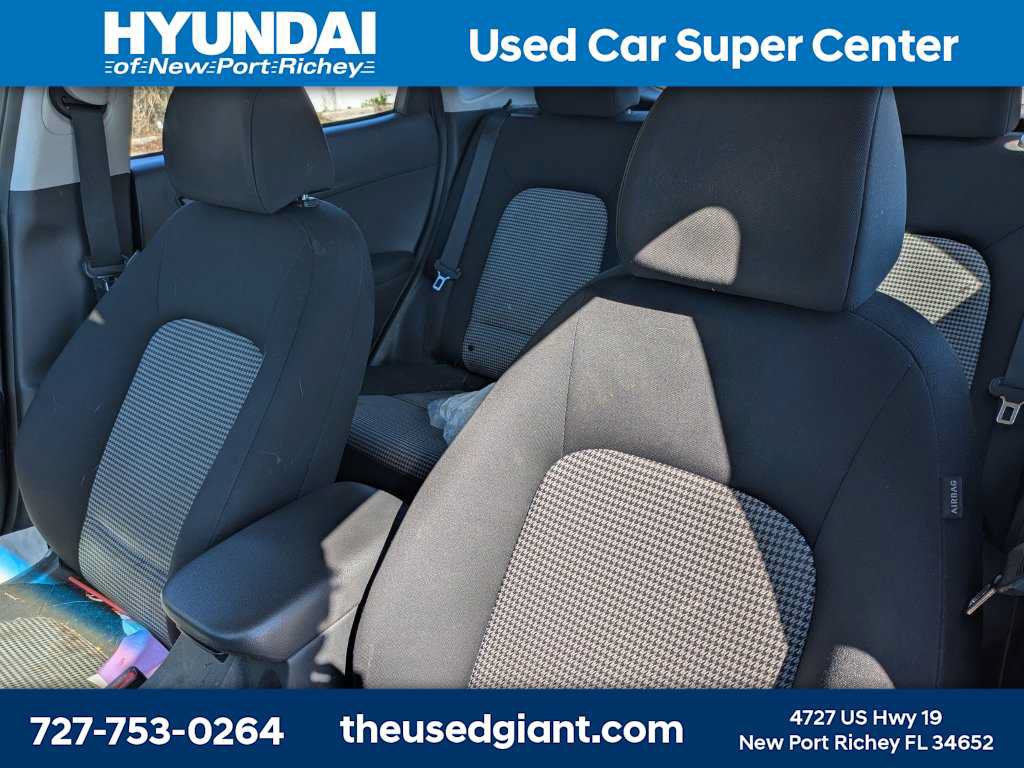 Used 2022 Hyundai Kona SE FWD image 7