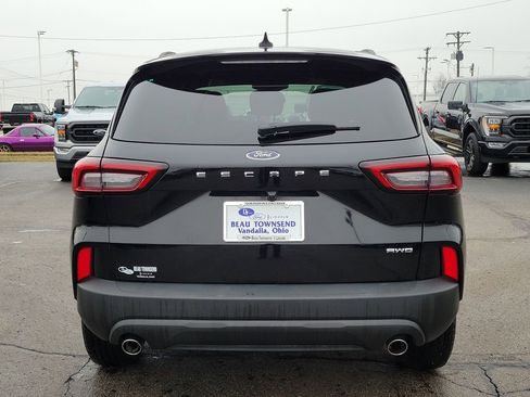 Certified 2025 Ford Escape ST-Line image 5