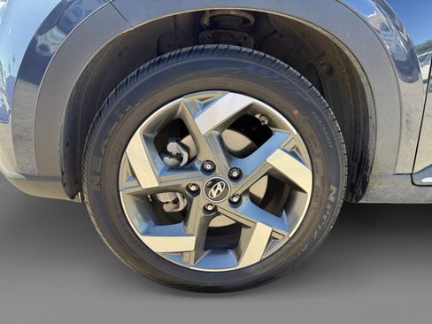 Certified 2023 Hyundai Venue Limited FWD image 9