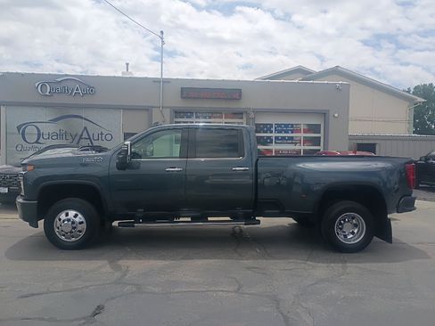 Used 2020 Chevrolet Silverado 3500 High Country AWD/4WD image 1