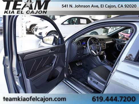 Used 2023 Volkswagen Tiguan SE R-Line FWD image 38