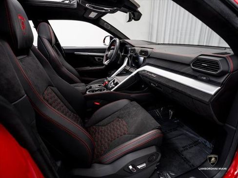 Used 2024 Lamborghini Urus S AWD/4WD image 42