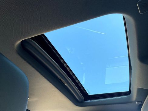 Used 2023 Chevrolet Silverado 1500 LT Trail Boss w/ LT Trail Boss Premium Package image 22