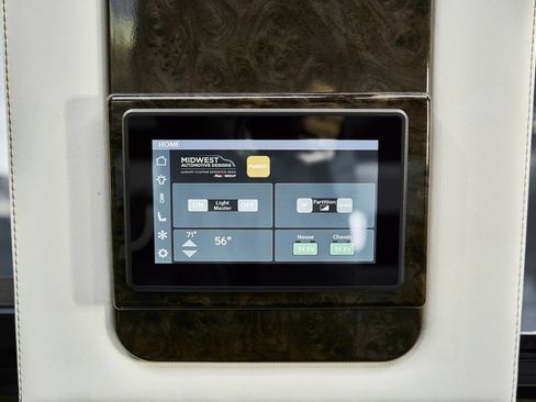 Used 2019 Mercedes-Benz Sprinter 144 image 96