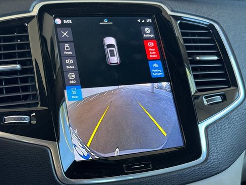 Certified 2023 Volvo XC90 T8 Plus image 20