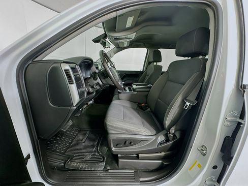 Used 2018 Chevrolet Silverado 1500 LT w/ LT Eassist Package image 13