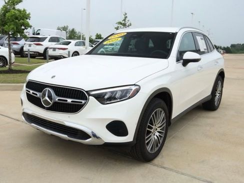 Certified 2025 Mercedes-Benz GLC 300 4MATIC image 5
