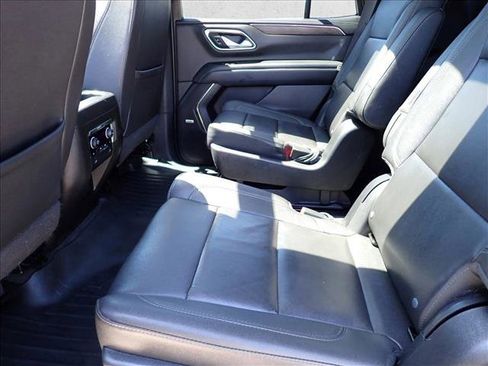 Used 2023 Chevrolet Tahoe Z71 w/ Luxury Package AWD/4WD image 11