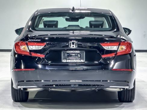 Used 2022 Honda Accord EX-L image 10