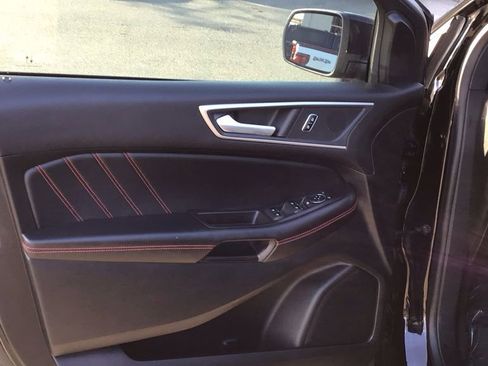 Certified 2024 Ford Edge ST-Line image 16