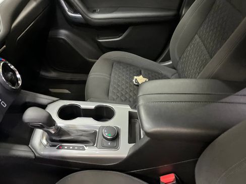 Used 2022 Chevrolet Blazer LT FWD image 16
