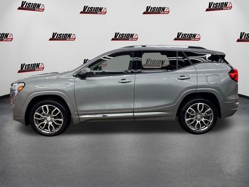 Used 2023 GMC Terrain Denali w/ Denali Premium Package image 8