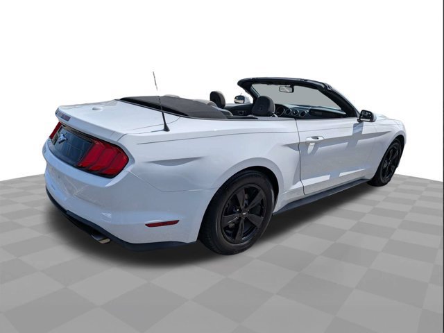 Used 2020 Ford Mustang Convertible RWD image 4