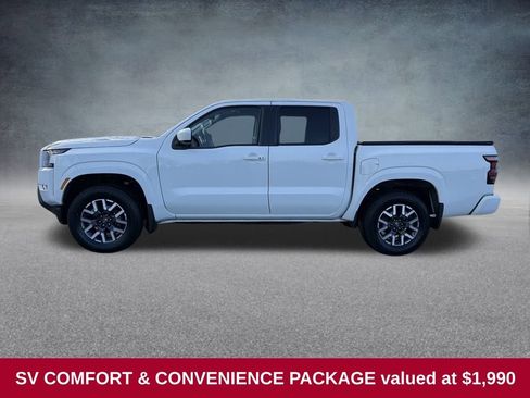 Used 2022 Nissan Frontier SV image 2