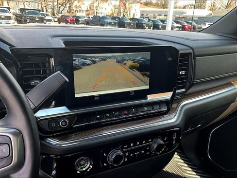 Used 2023 Chevrolet Silverado 1500 LT image 19