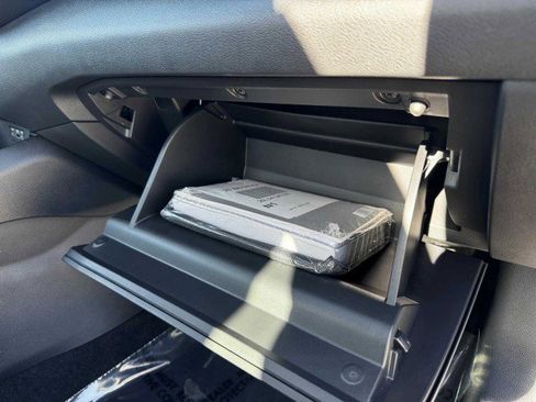 Used 2025 Nissan Altima 2.5 SV image 43