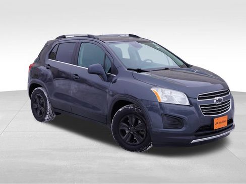 Used 2016 Chevrolet Trax LT w/ LT Convenience Package image 1