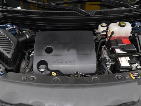 Used 2022 Buick Enclave Premium w/ Surround and Sites Package AWD/4WD image 32