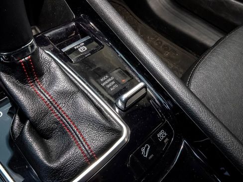 Used 2023 Jeep Compass Trailhawk image 28