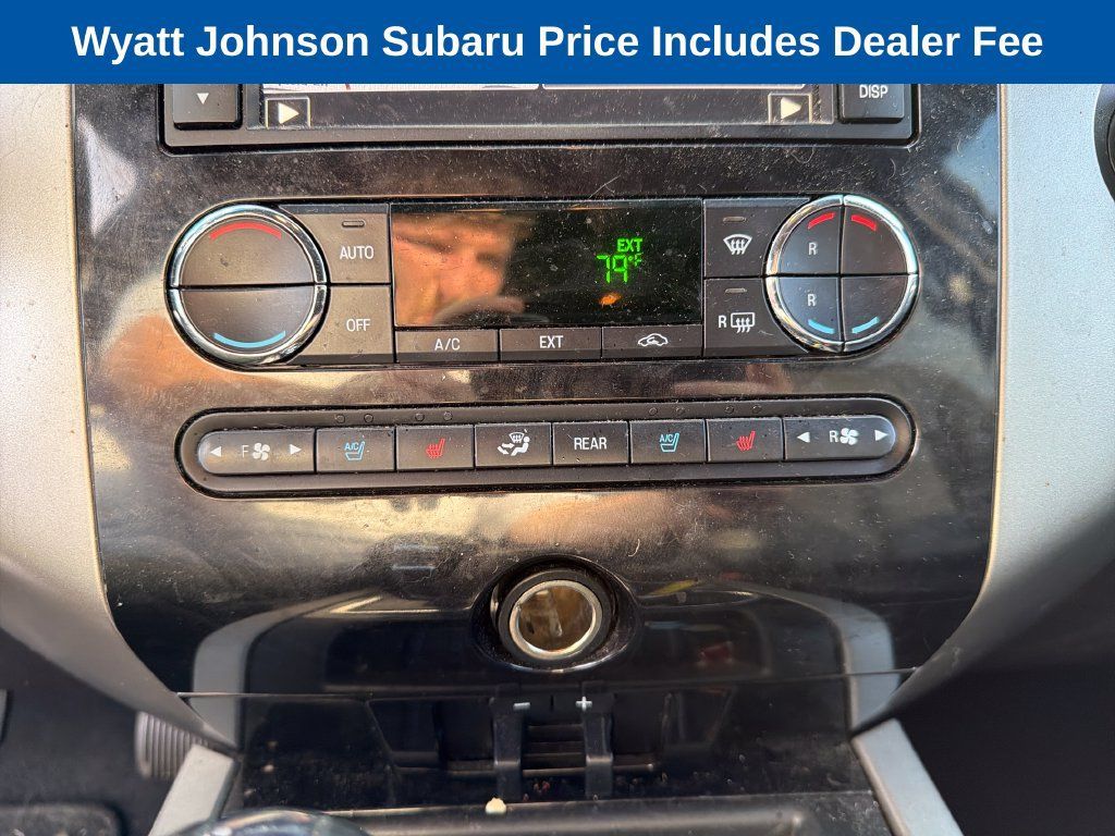 Used 2013 Ford Expedition Limited RWD image 27
