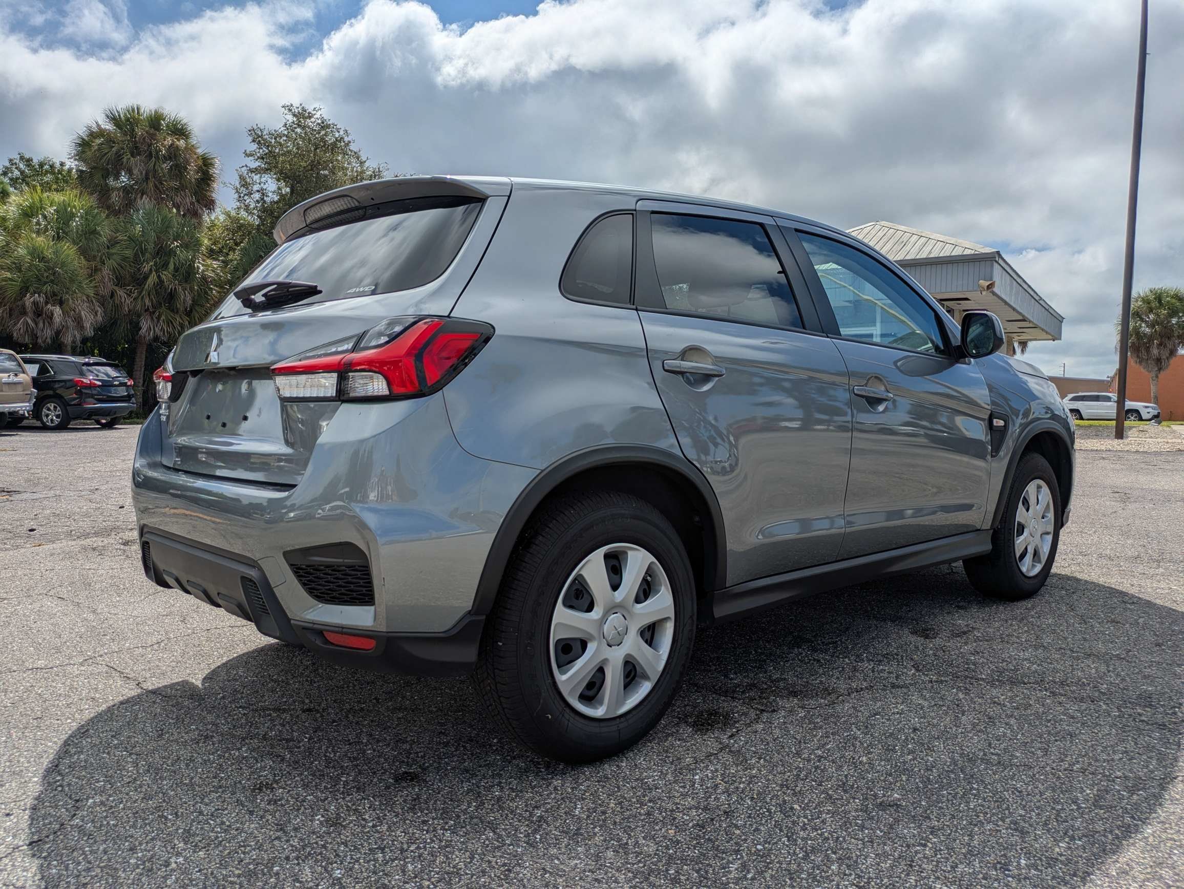 Used 2026 Mitsubishi Outlander Sport AWD image 4