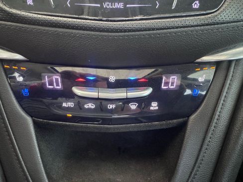 Used 2017 Cadillac XT5 Premium Luxury FWD image 20