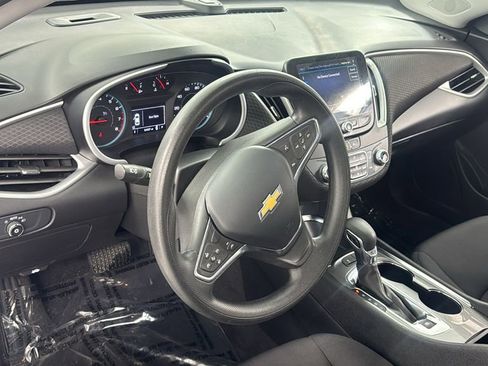 Used 2024 Chevrolet Malibu LT FWD image 31