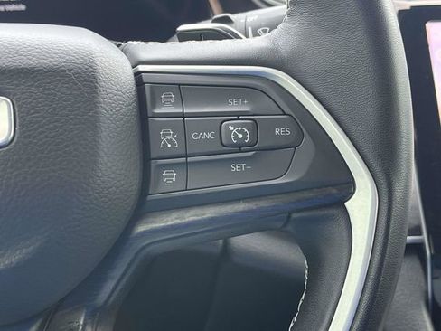 Used 2022 Jeep Grand Cherokee L Limited image 30