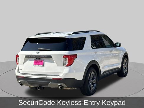 Used 2022 Ford Explorer XLT w/ Equipment Group 202A RWD image 5