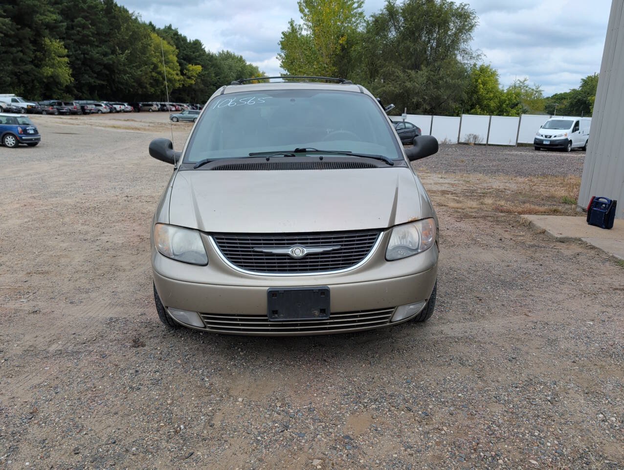 Used 2003 Chrysler Town & Country LXi FWD image 8
