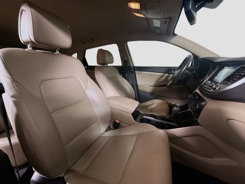 Used 2017 Hyundai Tucson SE Plus image 29