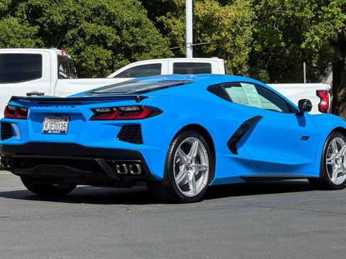 Used 2023 Chevrolet Corvette Stingray w/ Engine Appearance Package image 3