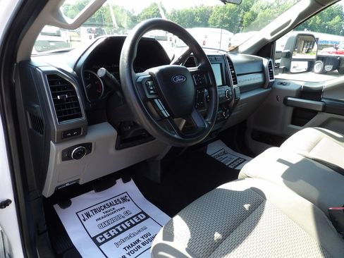 Used 2020 Ford F250 XLT w/ FX4 Off-Road Package AWD/4WD image 16