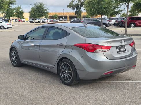 Used 2013 Hyundai Elantra Limited FWD image 3