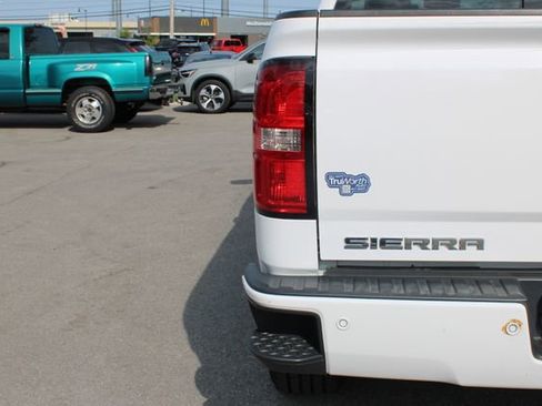 Used 2015 GMC Sierra 1500 SLE image 39