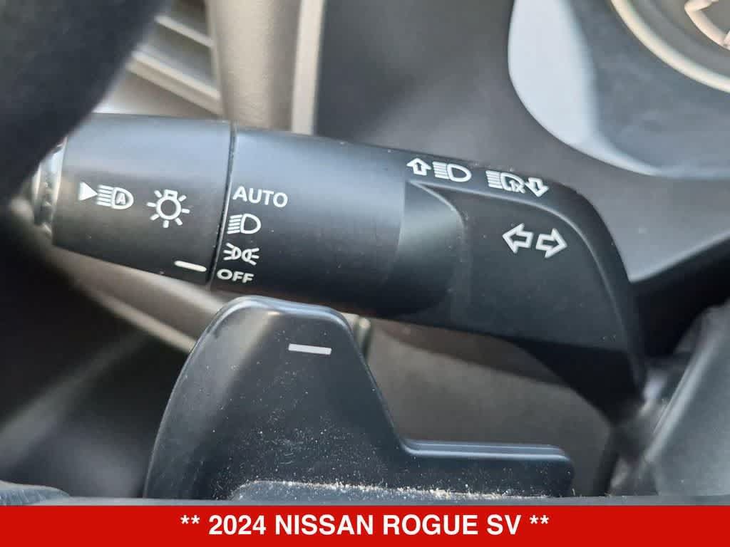 Used 2024 Nissan Rogue SV FWD image 26