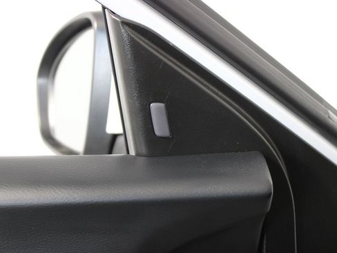 Used 2024 Nissan Sentra SV FWD image 16