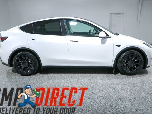 Used 2022 Tesla Model Y Long Range AWD/4WD image 6