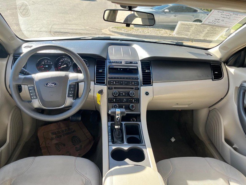Used 2011 Ford Taurus SE FWD image 9