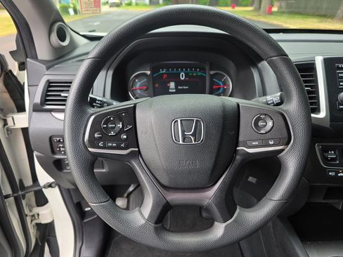 Used 2019 Honda Pilot LX image 27