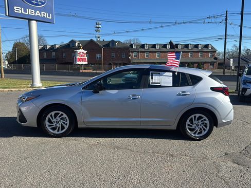 Certified 2025 Subaru Impreza 2.0i image 7